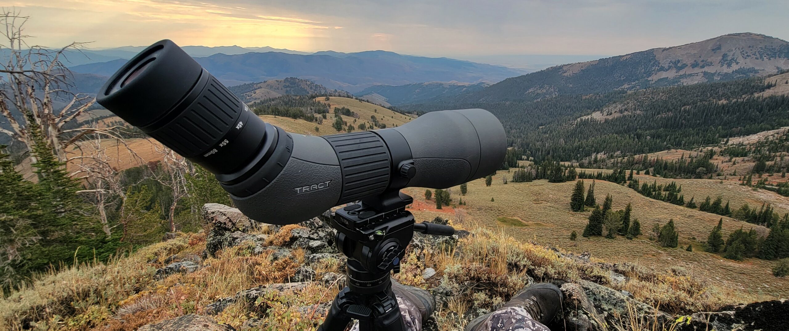 Tract Optics Review - Tract Toric 27-55x80mm Spotting Scope Review
