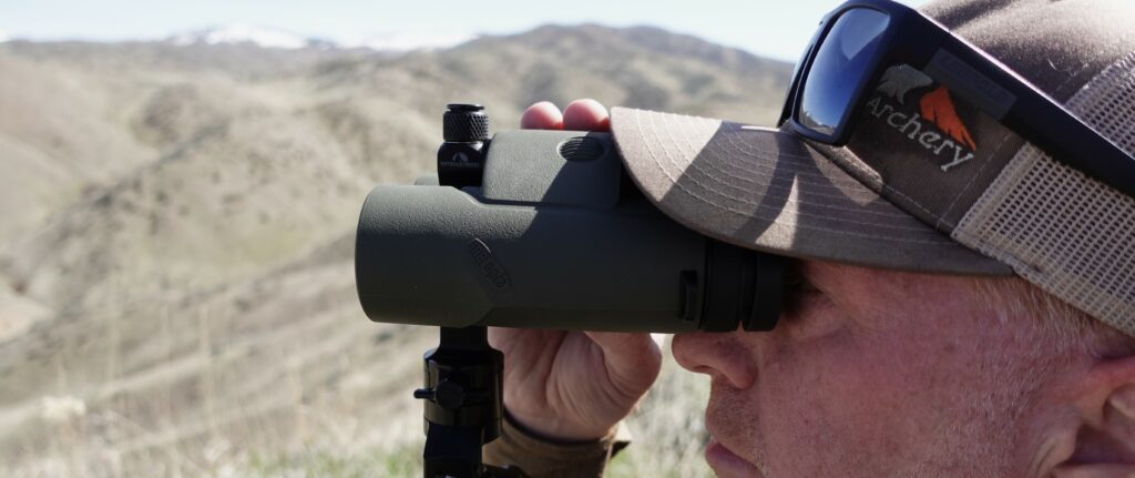 Best rangefinder binoculars for hunting - rangefinder binoculars review - Meopta MeoPro Optika LR 10x42 HD
